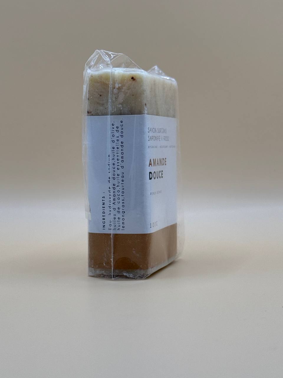 Savons Saponifiés a Froid - Lait Chamelle & Amandes Douces